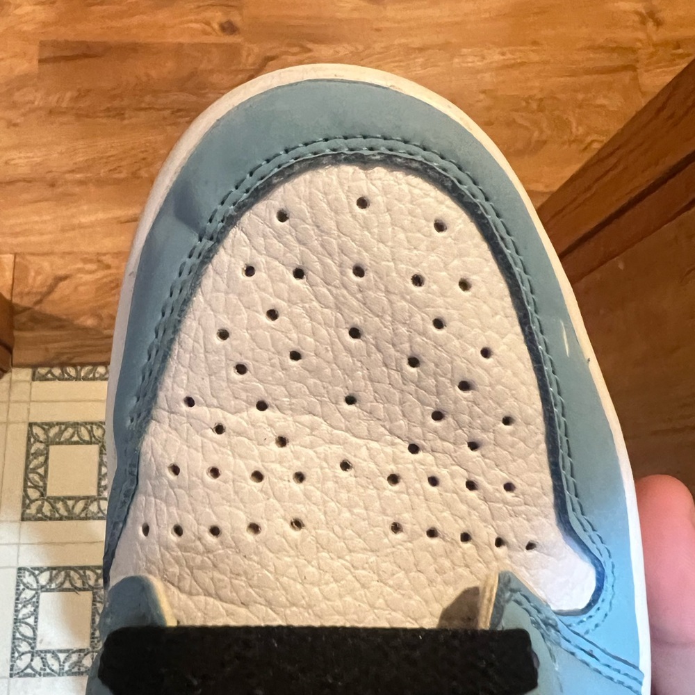 Unc blue Jordan 1s - Picture 7 of 15